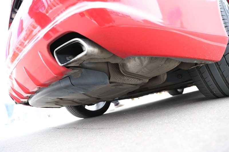 Mercedes-Benz SL V (R230) с пробегом: ужасы уличных машин и громоздкая электрика