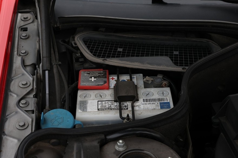 Mercedes-Benz SL V (R230) с пробегом: ужасы уличных машин и громоздкая электрика