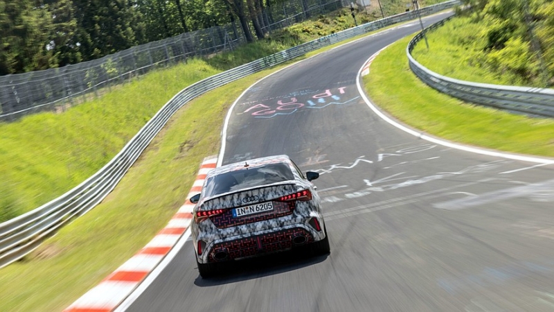 Обновлённый Audi RS 3 обновил рекорд Нюрбургринга. Ждём ответа от BMW M2