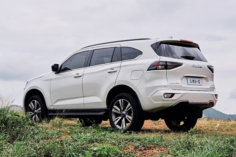 Рамный внедорожник Isuzu MU-X ещё раз обновится: первые кадры