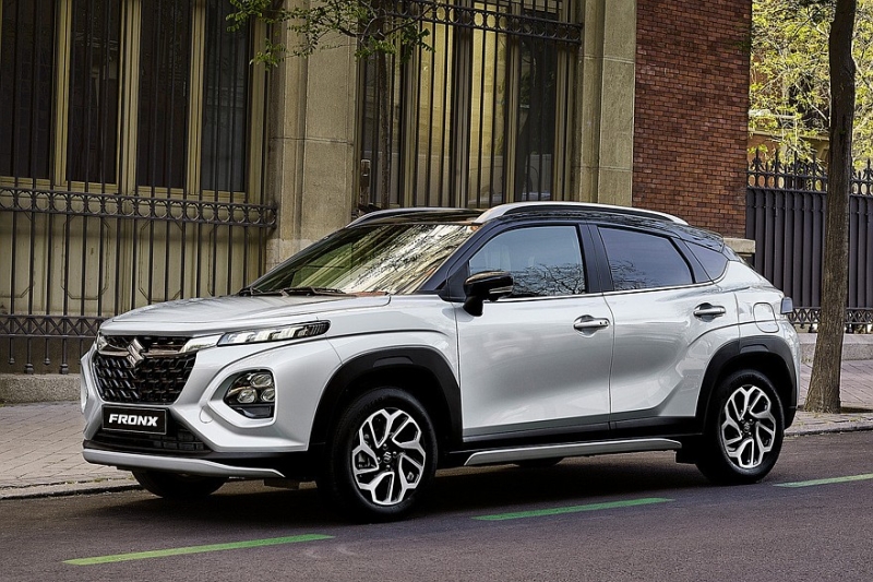 Бюджетный кроссовер Suzuki Fronx приедет в Японию из Индии