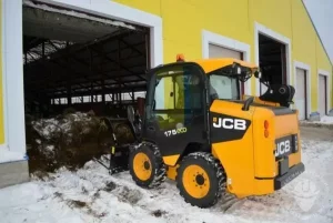 Особенности аренды спецтехники для работы на складах