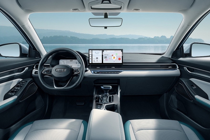 Обновлённый Geely Emgrand: свежие официальные кадры и дата премьеры