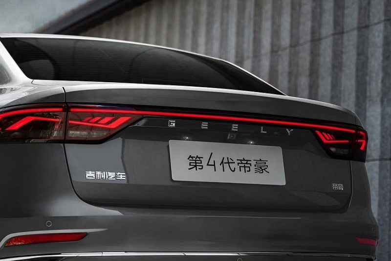 Обновлённый Geely Emgrand: свежие официальные кадры и дата премьеры