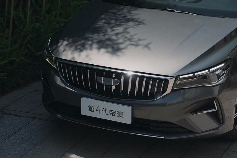 Обновлённый Geely Emgrand: свежие официальные кадры и дата премьеры
