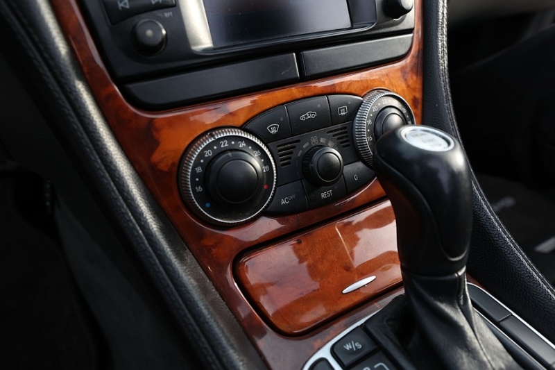 Прекрасен в движении, но так ли ужасен в содержании? Опыт владения Mercedes-Benz SL500 V R230