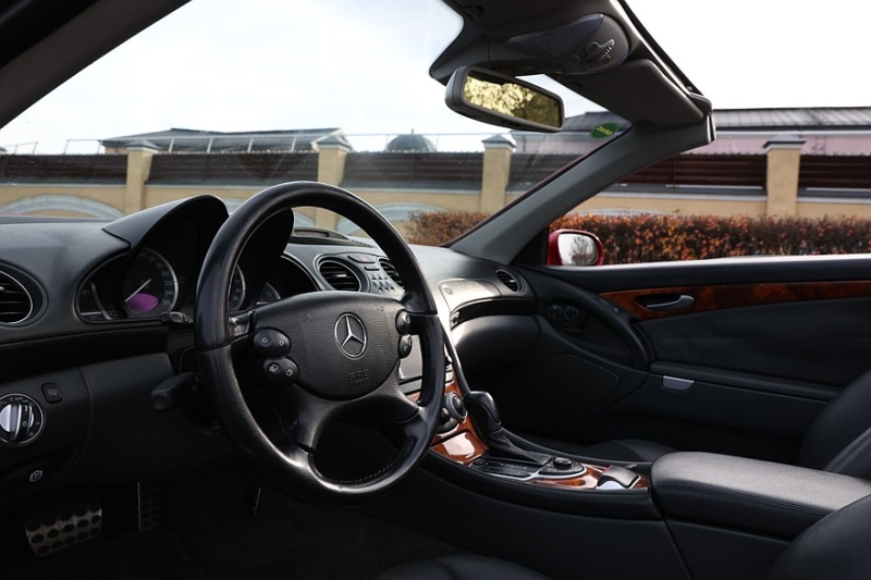 Прекрасен в движении, но так ли ужасен в содержании? Опыт владения Mercedes-Benz SL500 V R230