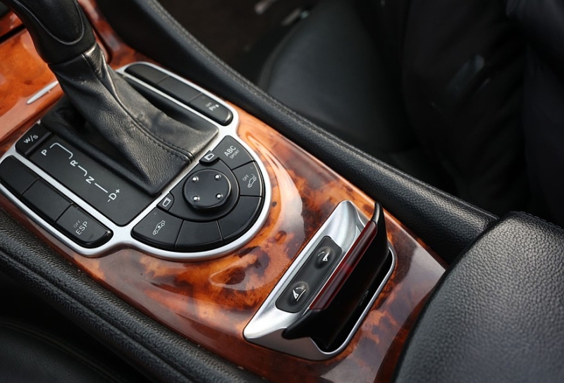 Прекрасен в движении, но так ли ужасен в содержании? Опыт владения Mercedes-Benz SL500 V R230