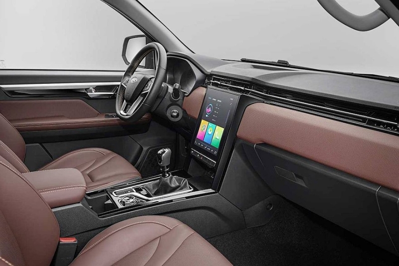 В России дебютировал рамный пикап Sollers ST8