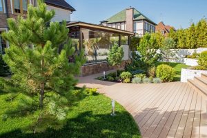 Как выбрать террасную доску: советы и рекомендации