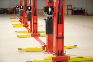 Автомобильные подъемники: Современное решение для сервиса и ремонта