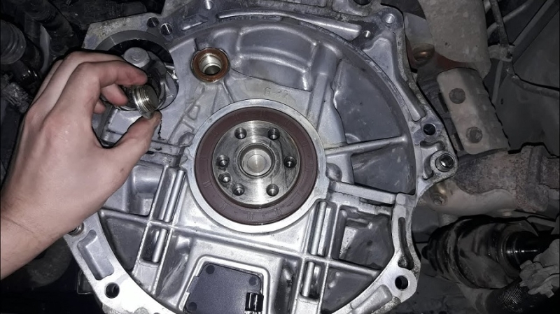 Как устранить протечку масла из коробки передач