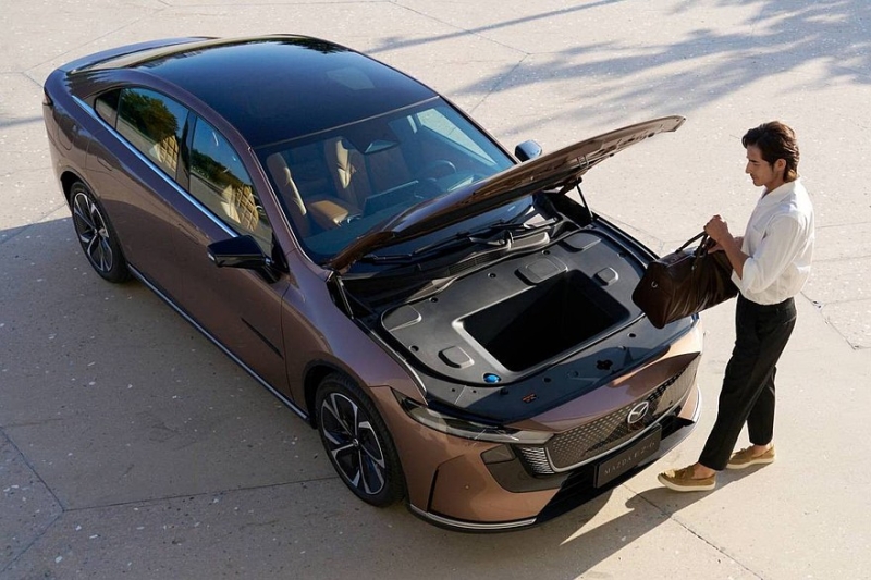 Mazda EZ-6 на смену Mazda 6: лифтбек от японцев и Changan доступен к заказу