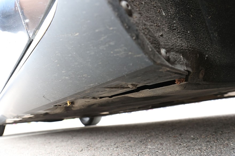 Audi A8 III (D4/4H) c пробегом: лобовое за 500 тысяч, фара за 800 и светодиоды по 15 рублей