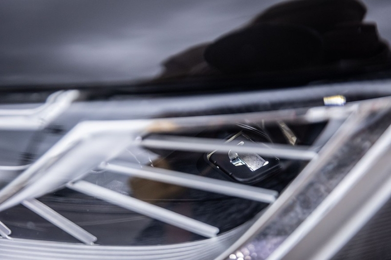 Audi A8 III (D4/4H) c пробегом: лобовое за 500 тысяч, фара за 800 и светодиоды по 15 рублей