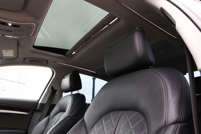 Audi A8 III (D4/4H) c пробегом: лобовое за 500 тысяч, фара за 800 и светодиоды по 15 рублей