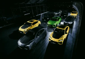 Галерея современного автомобильного искусства: уникальный мир скорости и эстетики