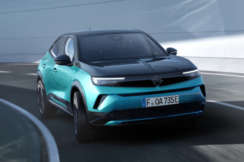 Opel официально представил обновлённый кроссовер Mokka и назвал цены