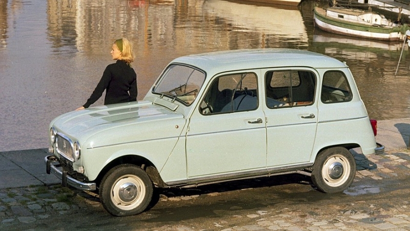 Серийный Renault 4 E-Tech показался на тизерах перед скорой премьерой