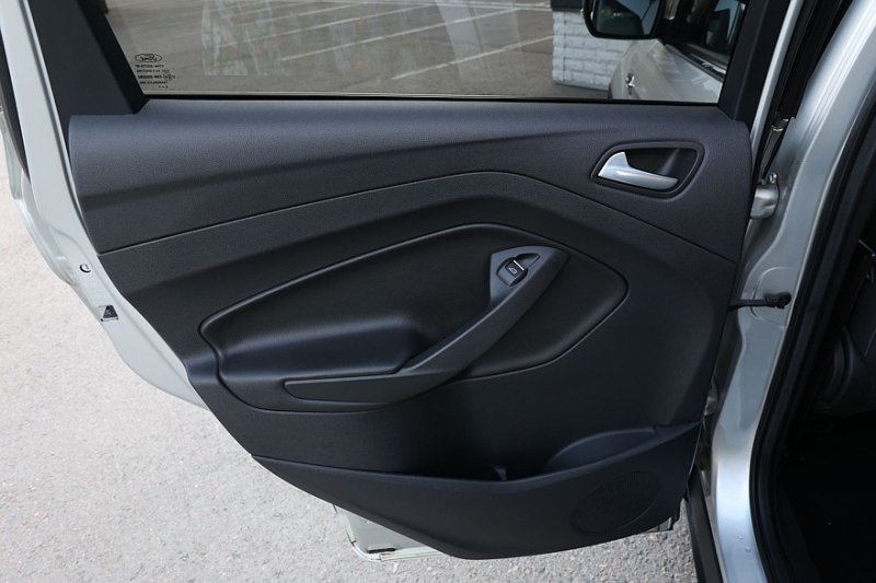 Ford Kuga II с пробегом: подгнивающие пороги и аккумулятор как расходник