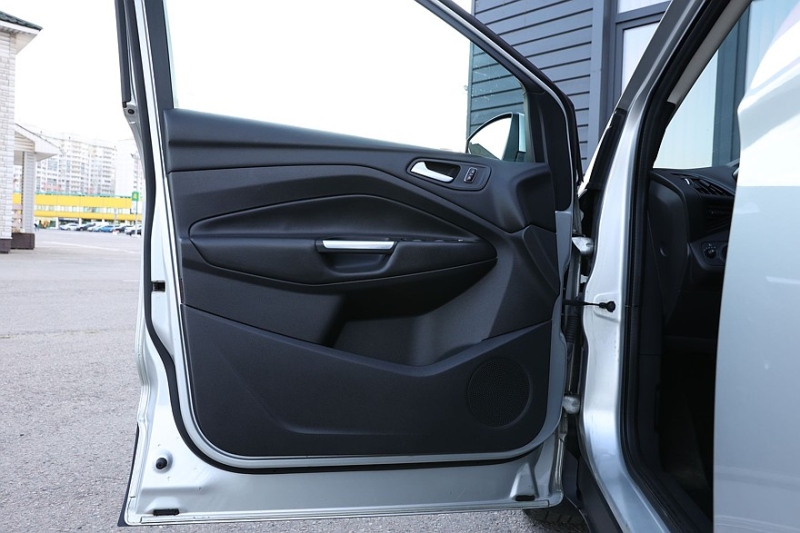 Ford Kuga II с пробегом: подгнивающие пороги и аккумулятор как расходник