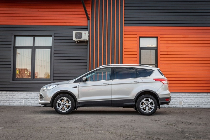 Ford Kuga II с пробегом: подгнивающие пороги и аккумулятор как расходник