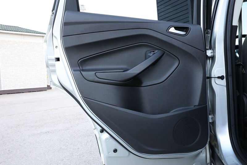 Ford Kuga II с пробегом: подгнивающие пороги и аккумулятор как расходник