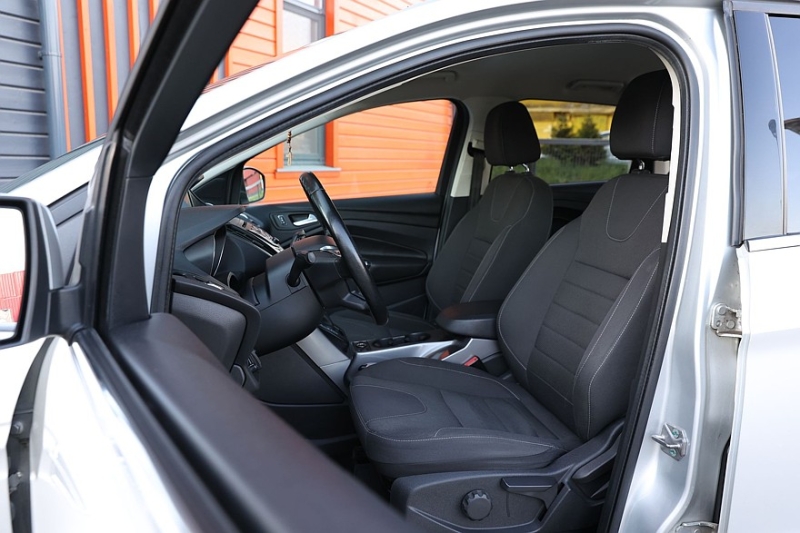 Ford Kuga II с пробегом: подгнивающие пороги и аккумулятор как расходник