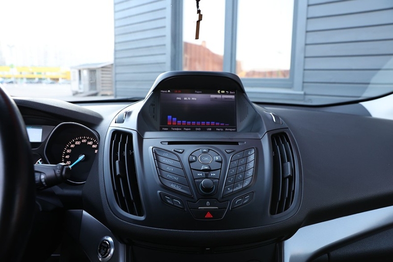 Ford Kuga II с пробегом: подгнивающие пороги и аккумулятор как расходник