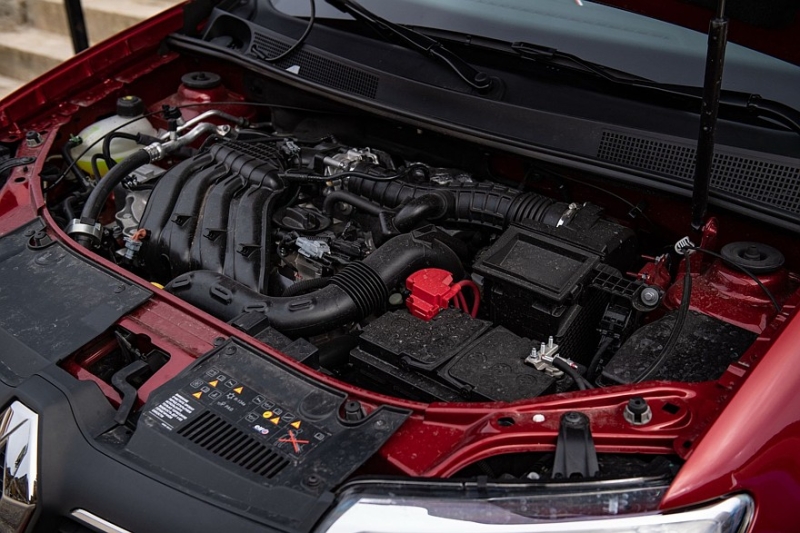 Выбираем седан B-класса с пробегом за миллион рублей: почти спорткар и ящик для рассады