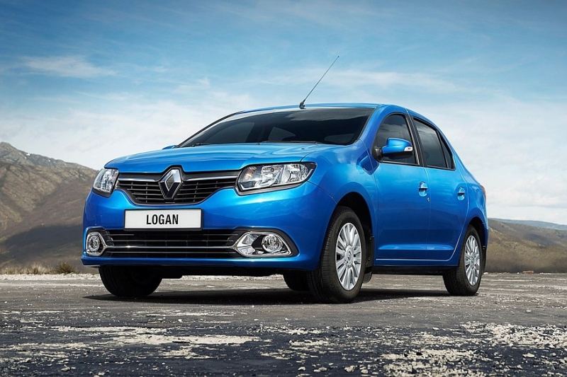 Выбираем седан B-класса с пробегом за миллион рублей: почти спорткар и ящик для рассады