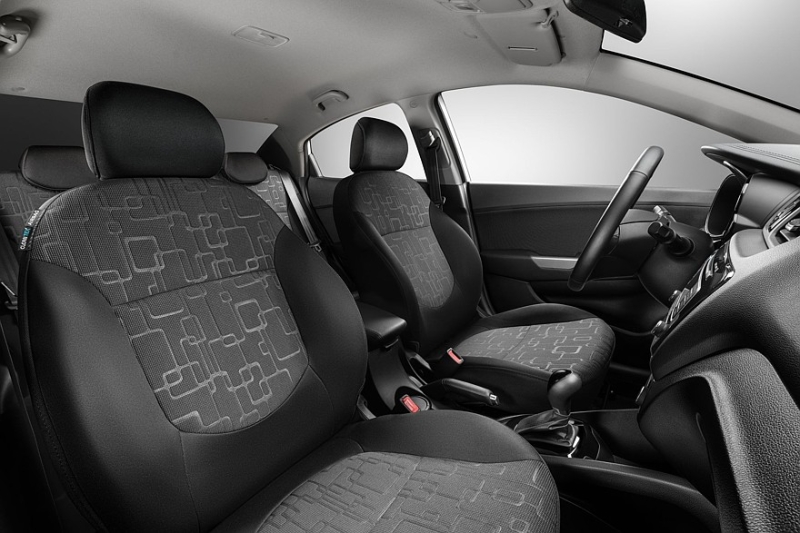 Выбираем седан B-класса с пробегом за миллион рублей: почти спорткар и ящик для рассады