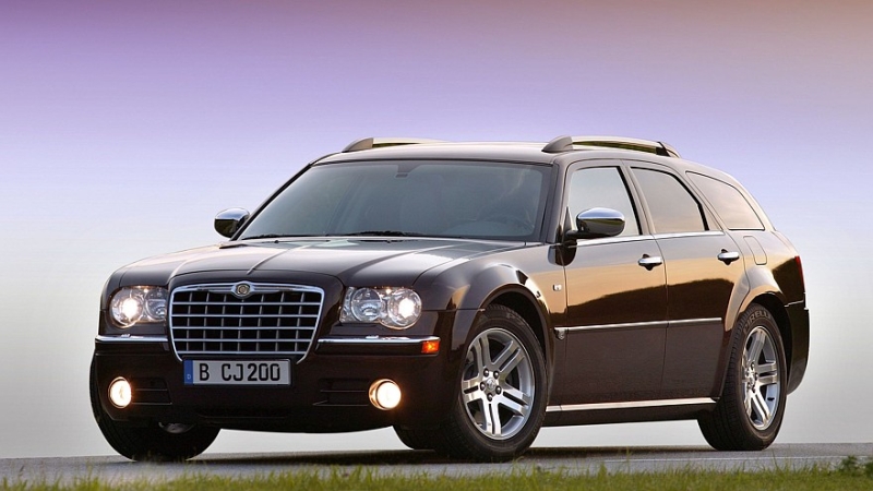 Выбираем универсал Е-класса с пробегом за миллион рублей: тормоза по цене машины, а счастья нет