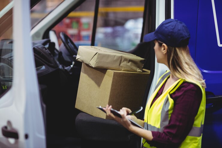 Чем мувинговая компания может помочь при переезде?