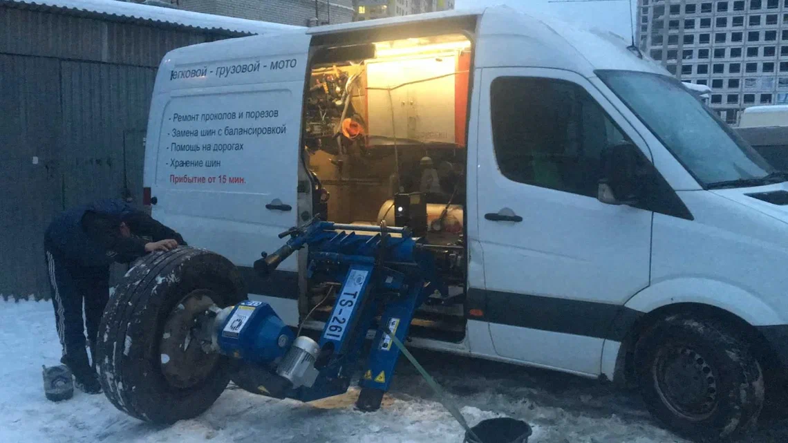 Выездной шиномонтаж: удобство и профессионализм прямо у вашего дома