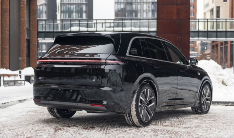 Tank 500 Urban и Lixiang L7: премиум против премиума, гибрид против гибрида