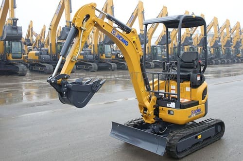 Мини-экскаваторы: универсальные помощники на строительных и хозяйственных участках