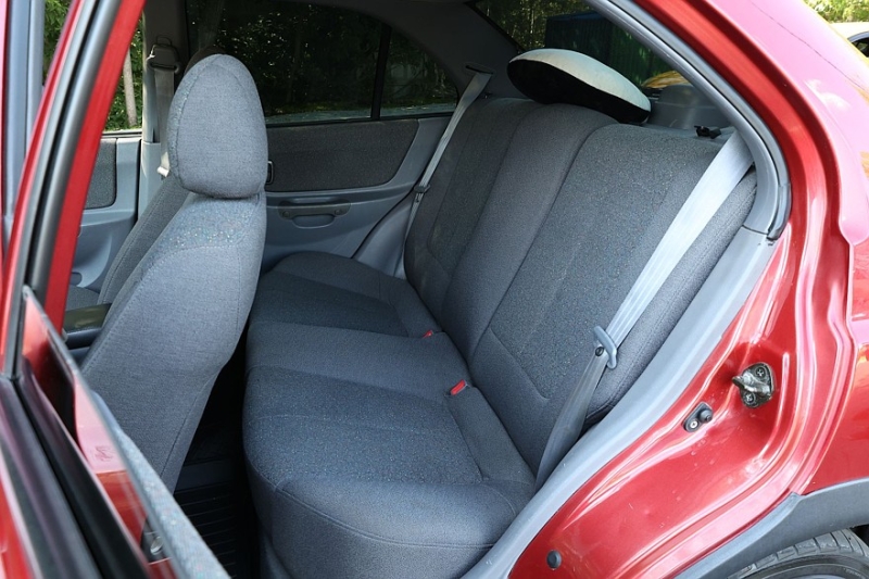 Hyundai Accent II (LC) с пробегом: дыра из арки в салон и электрика, в которой нечему ломаться