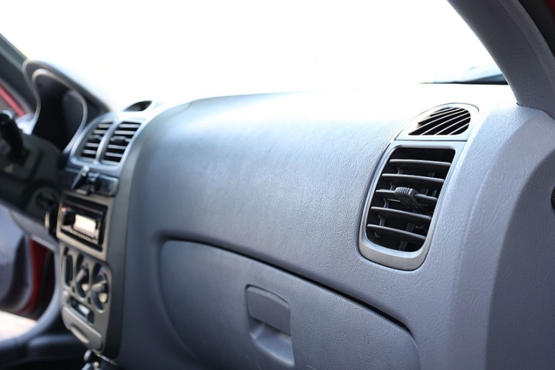 Hyundai Accent II (LC) с пробегом: дыра из арки в салон и электрика, в которой нечему ломаться