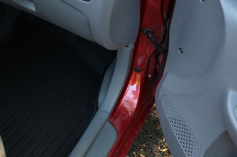 Hyundai Accent II (LC) с пробегом: дыра из арки в салон и электрика, в которой нечему ломаться