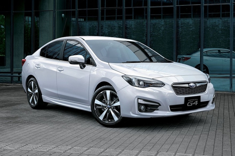 Выбираем седан С-класса с пробегом за 2 миллиона рублей: вариаторов много, моторов мало