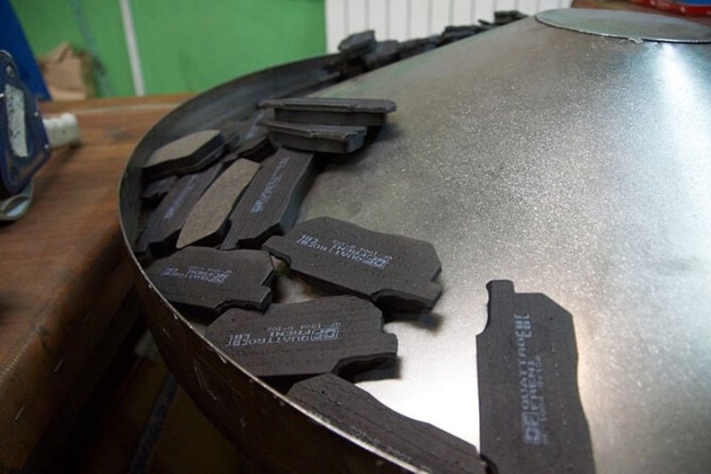 Запчасти для автомобилей ушедших брендов: выбор среди подделок и ставка на потребителя