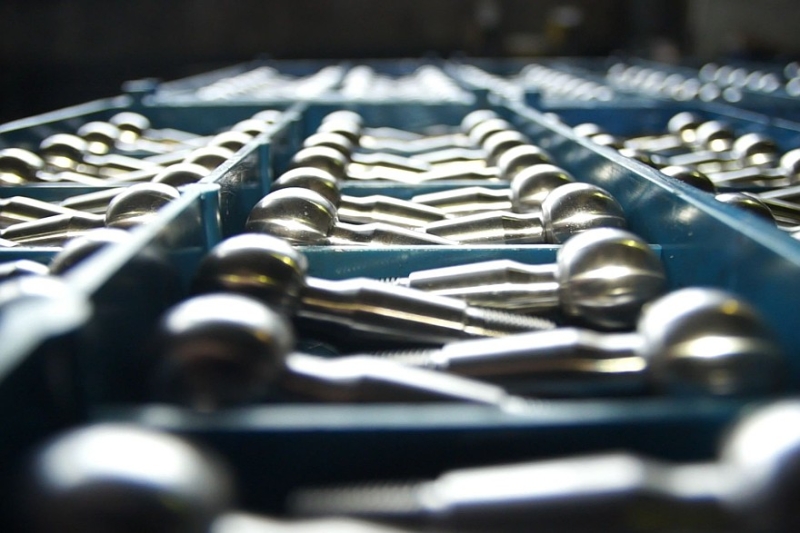 Запчасти для автомобилей ушедших брендов: выбор среди подделок и ставка на потребителя