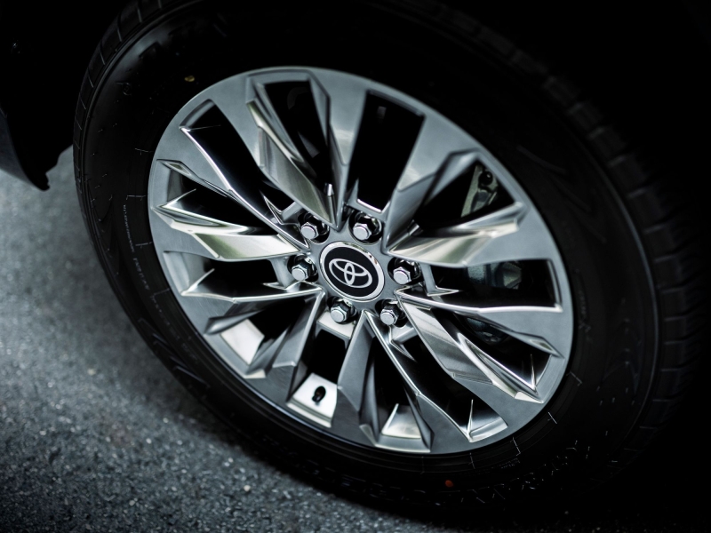 BMW и Toyota завоевали сердца россиян