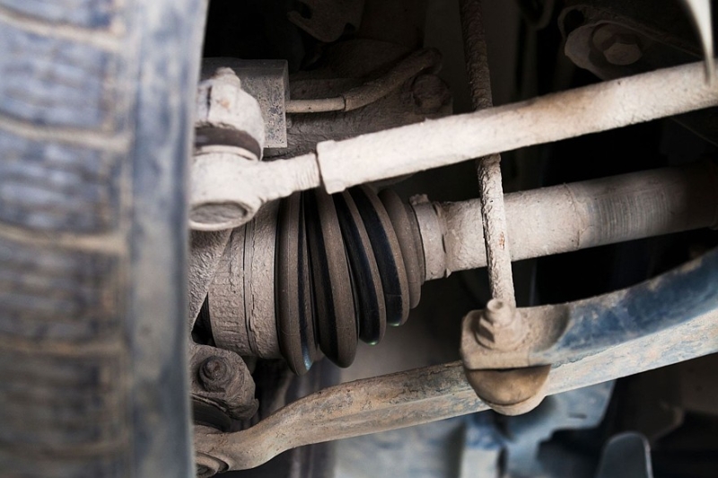 Гудение, стук, свист, хруст: какие звуки неисправности автомобиля можно услышать самому