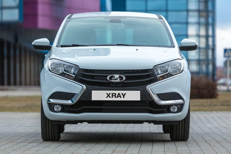 Выбираем хэтчбек B-класса с пробегом за 1,5 миллиона рублей: моторы – одни, коробки – разные