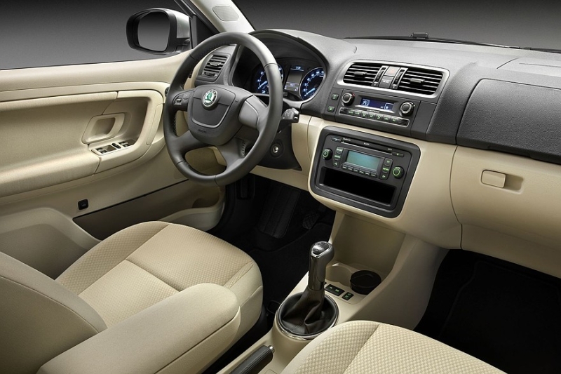 Выбираем хэтчбек B-класса с пробегом за 1,5 миллиона рублей: моторы – одни, коробки – разные