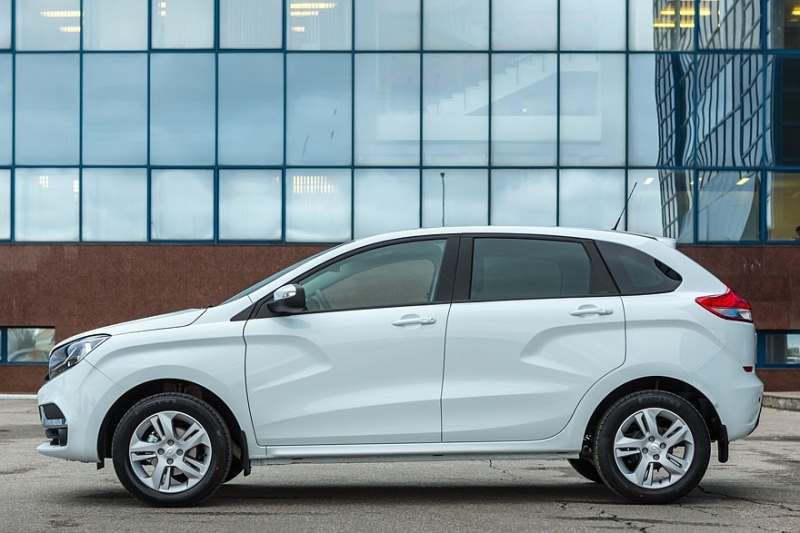 Выбираем хэтчбек B-класса с пробегом за 1,5 миллиона рублей: моторы – одни, коробки – разные