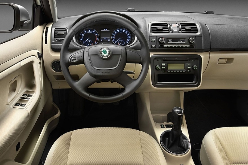 Выбираем хэтчбек B-класса с пробегом за 1,5 миллиона рублей: моторы – одни, коробки – разные