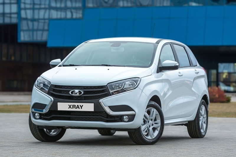 Выбираем хэтчбек B-класса с пробегом за 1,5 миллиона рублей: моторы – одни, коробки – разные